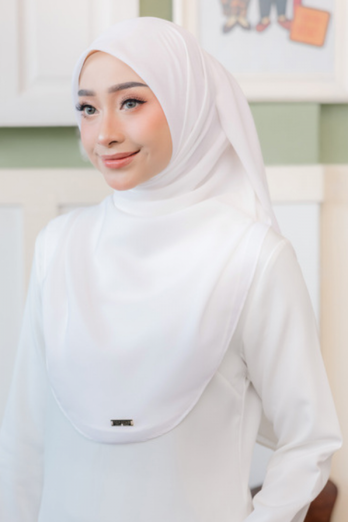 OFF WHITE - PREMIUM BAWAL CURVE BIDANG 48